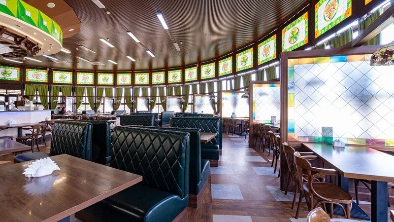 Ресторан «Shamrock» — Парк-отель «Лесной», Пешки